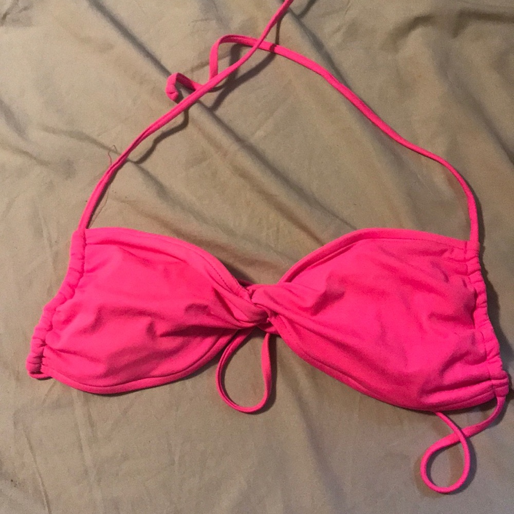 L Bikini top ties in top and back